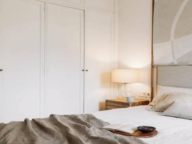 Apartamentos 3 Dormitorio Barcelona Barcelona ES102400344