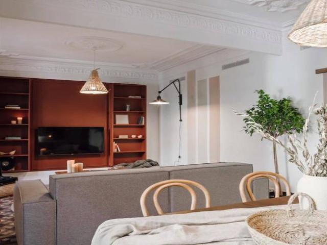 Apartamentos 3 Dormitorio Barcelona Barcelona ES102401814