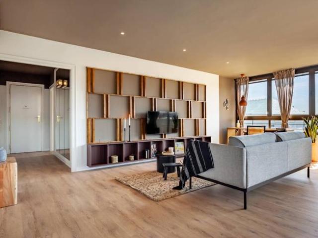 Apartamentos 3 Dormitorio Barcelona Barcelona ES102402315
