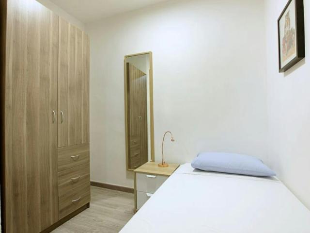Apartamentos 3 Dormitorio Barcelona Barcelona ES102817092