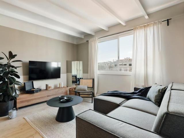 Apartamentos 3 Dormitorio Barcelona Barcelona ES102885159
