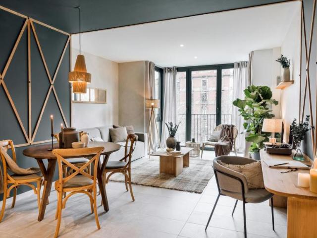 Apartamentos 3 Dormitorio Barcelona Barcelona ES102247625