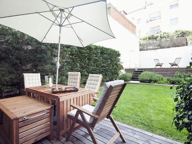 Apartamentos 3 Dormitorio Barcelona Barcelona ES102399463