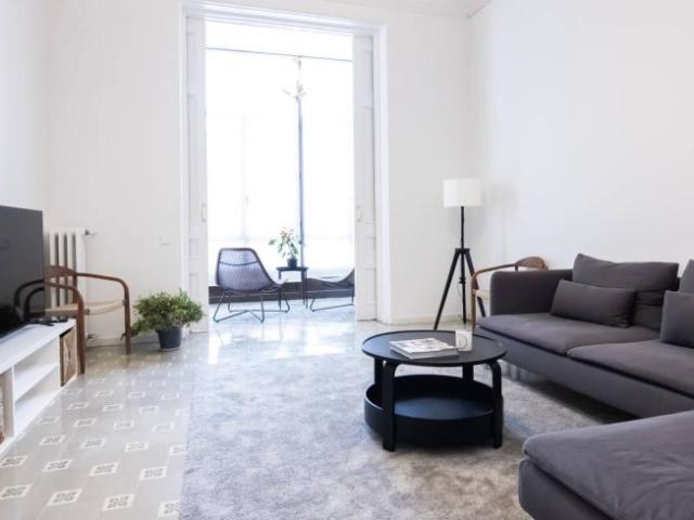 Apartamentos 3 Dormitorio Barcelona Barcelona ES103490467