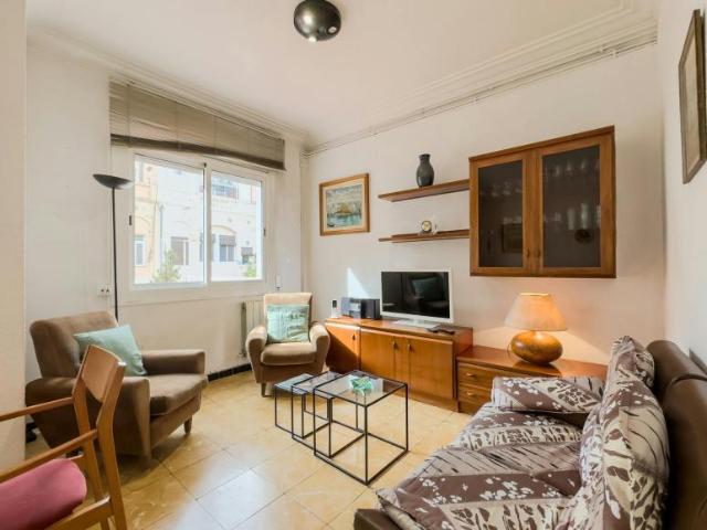 Apartamentos 3 Dormitorio Barcelona Barcelona ES103595700