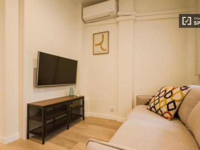 Apartamentos 3 Dormitorio Barcelona Barcelona ES103657638