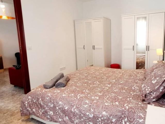 Apartamentos 3 Dormitorio Barcelona Barcelona ES103844402