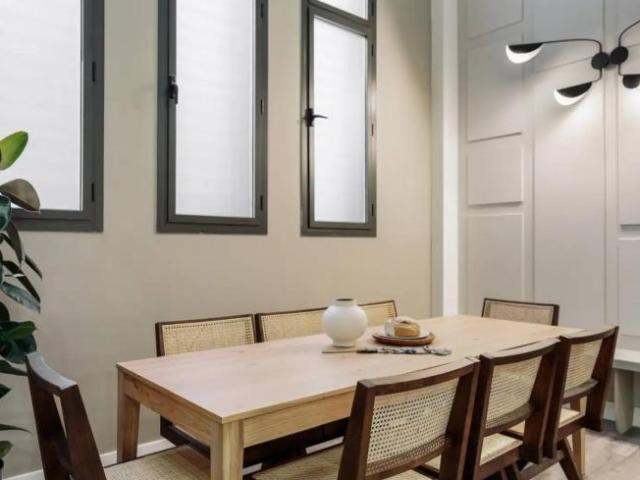 Apartamentos 3 Dormitorio Barcelona Barcelona ES103844418