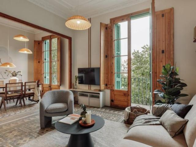 Apartamentos 3 Dormitorio Barcelona Barcelona ES103094182