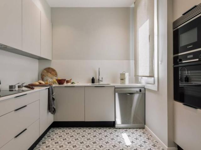Apartamentos 3 Dormitorio Barcelona Barcelona ES103094203