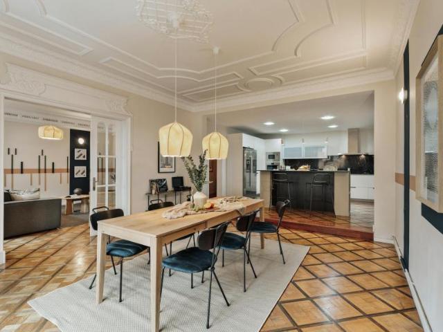 Apartamentos 3 Dormitorio Barcelona Barcelona ES103180160