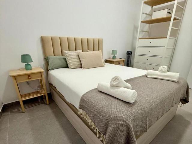 Apartamentos 3 Dormitorio Barcelona Barcelona ES103283901