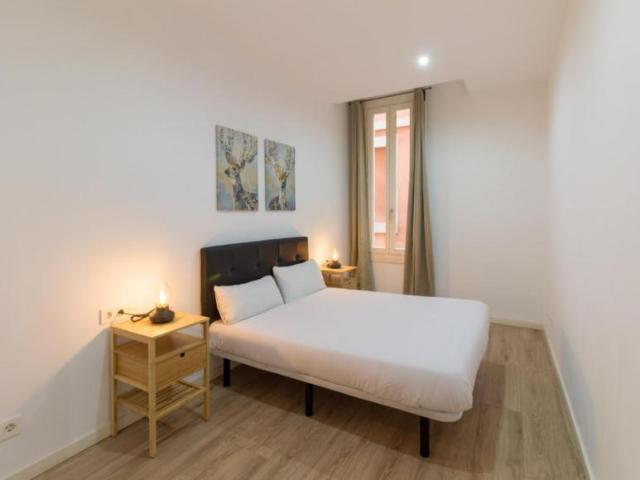 Apartamentos 3 Dormitorio Barcelona Barcelona ES103284900