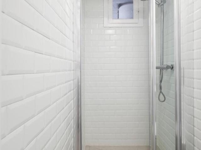 Apartamentos 3 Dormitorio Barcelona Barcelona ES103285442