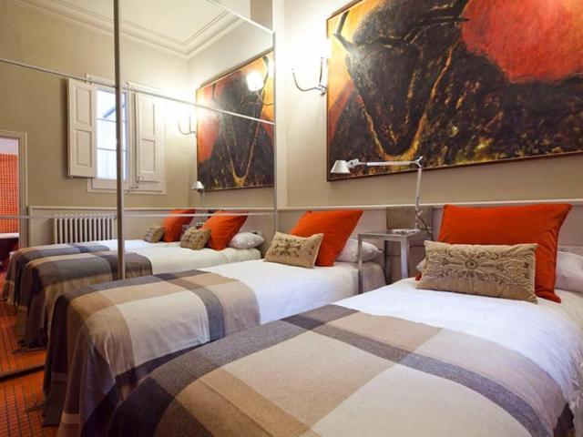 Apartamentos 3 Dormitorio Barcelona Barcelona ES103285126