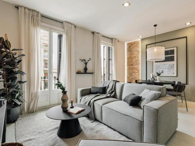 Apartamentos 3 Dormitorio Barcelona Barcelona ES103324740
