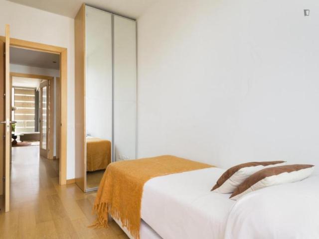 Apartamentos 3 Dormitorio Barcelona Barcelona ES103326734