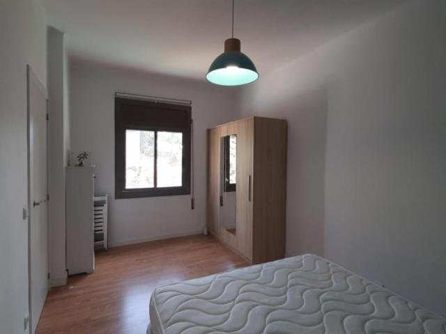 Apartamentos 3 Dormitorio Barcelona Barcelona ES104721679