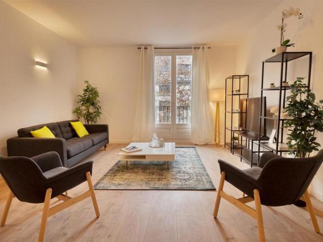 Apartamentos 3 Dormitorio Barcelona Barcelona ES104721197