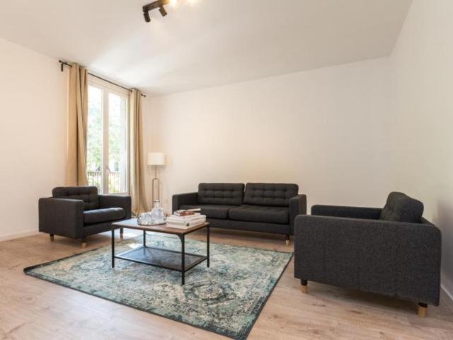 Apartamentos 3 Dormitorio Barcelona Barcelona ES104721198