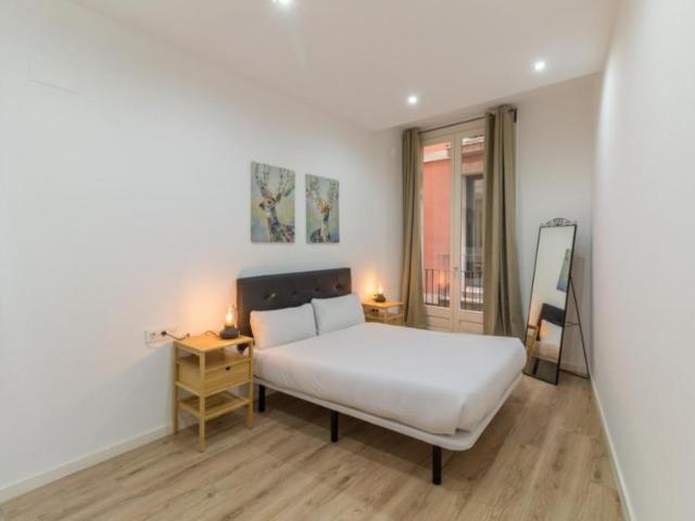 Apartamentos 3 Dormitorio Barcelona Barcelona ES104721199