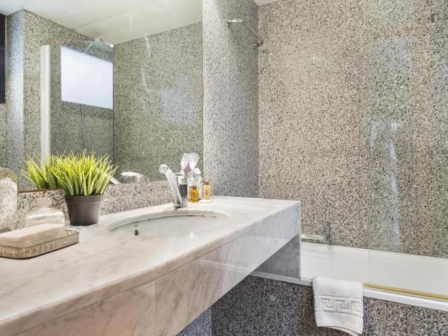Apartamentos 3 Dormitorio Barcelona Barcelona ES104721221