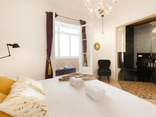 Apartamentos 3 Dormitorio Barcelona Barcelona ES104721255