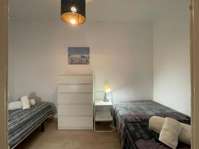 Apartamentos 3 Dormitorio Barcelona Barcelona ES104721278