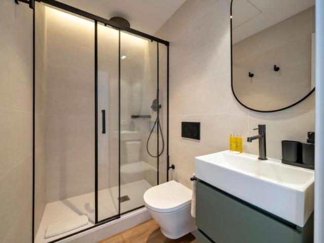 Apartamentos 3 Dormitorio Barcelona Barcelona ES104721294