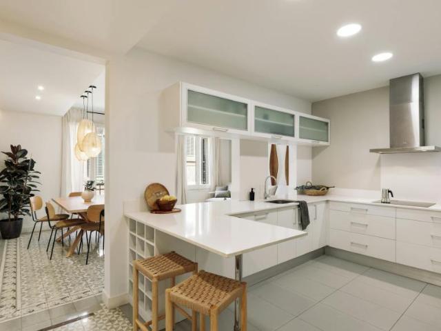 Apartamentos 3 Dormitorio Barcelona Barcelona ES104754807