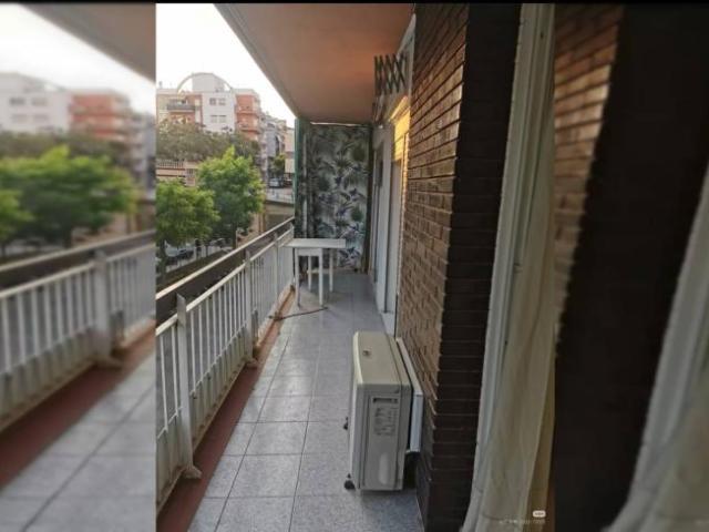 Apartamentos 3 Dormitorio Barcelona Barcelona ES104800193