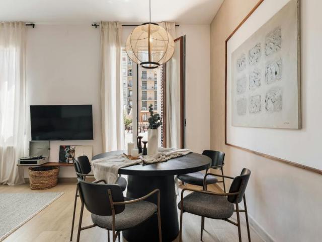 Apartamentos 3 Dormitorio Barcelona Barcelona ES104843116