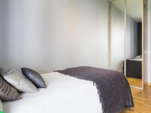 Apartamentos 3 Dormitorio Barcelona Barcelona ES104925733