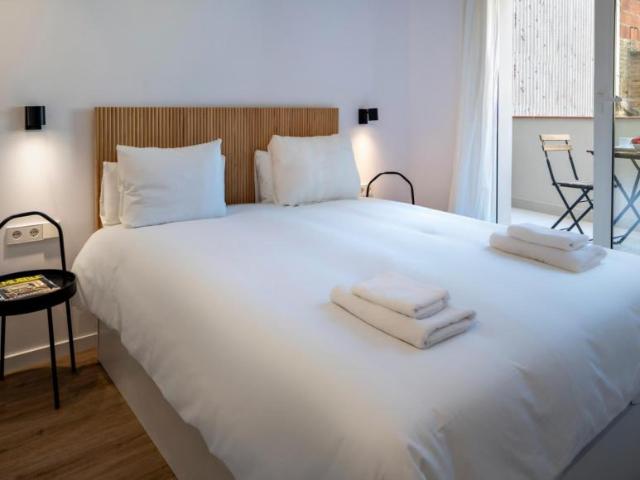 Apartamentos 3 Dormitorio Barcelona Barcelona ES104927073