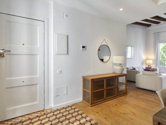 Apartamentos 3 Dormitorio Barcelona Barcelona ES104109515