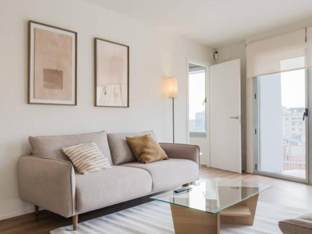 Apartamentos 3 Dormitorio Barcelona Barcelona ES104109389