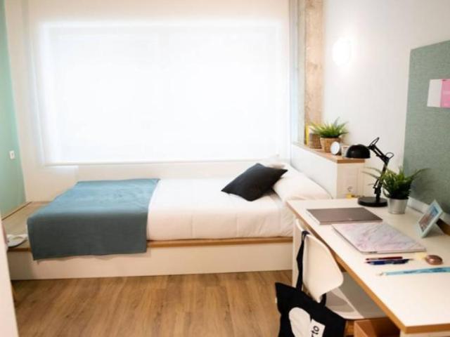 Apartamentos 3 Dormitorio Barcelona Barcelona ES104228233