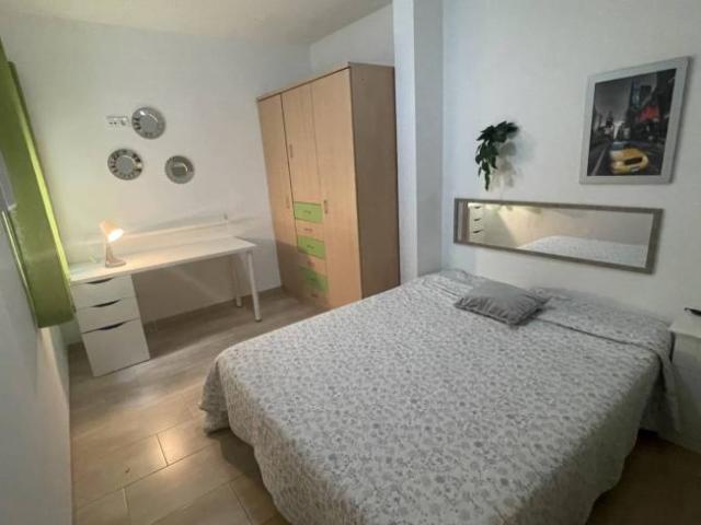 Apartamentos 3 Dormitorio Cordoba Cordoba ES103391825
