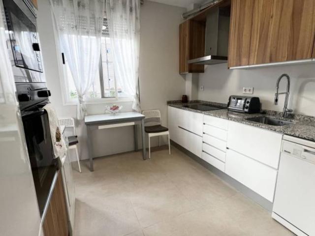 Apartamentos 3 Dormitorio Seville Seville ES98402756