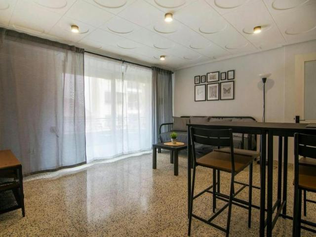 Apartamentos 3 Dormitorio Valencia Valencia ES101588024