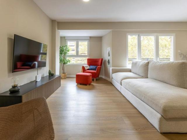 Apartamentos 3 Dormitorio Valencia Valencia ES99158042