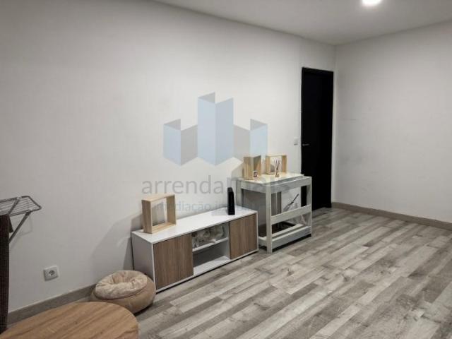Apartamentos 3 quarto, Coimbra Coimbra DLS102223189