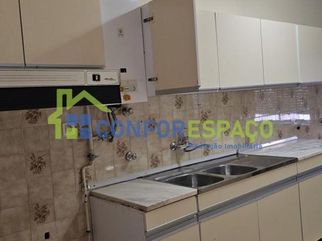 Apartamentos 3 quarto, Castelo Branco Castelo Branco 6000 DS102883256