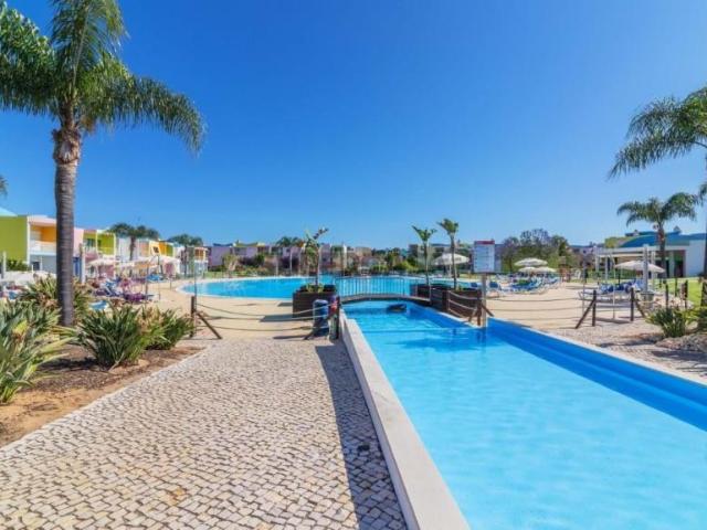 Apartamentos 3 quarto, Albufeira Algarve DLS88262358