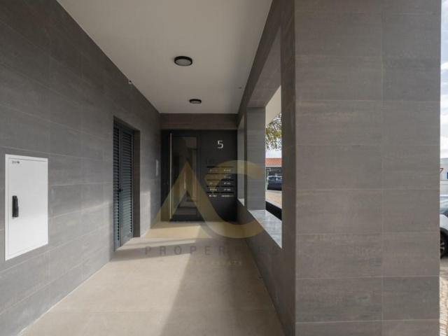 Apartamentos 3 quarto, Almada Almada DLS98758144