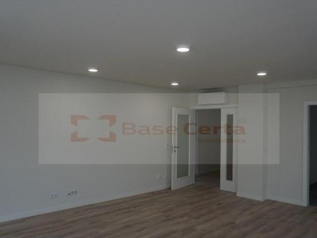 Apartamentos 3 quarto, Almada Almada DLS99470509