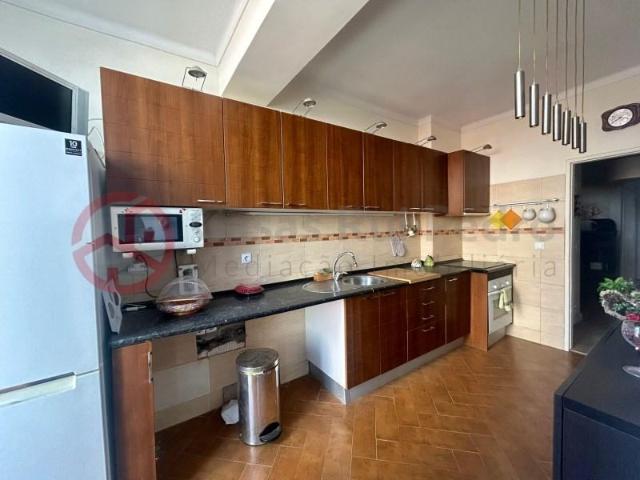 Apartamentos 3 quarto, Almada Almada DLS101063843