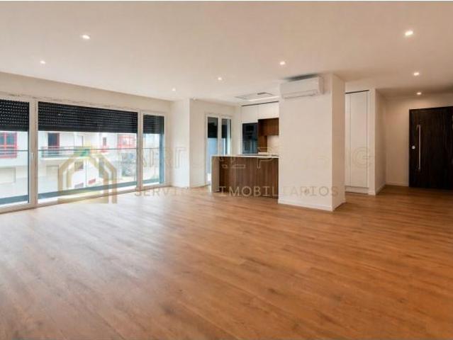Apartamentos 3 quarto, Almada Almada DLS102723157
