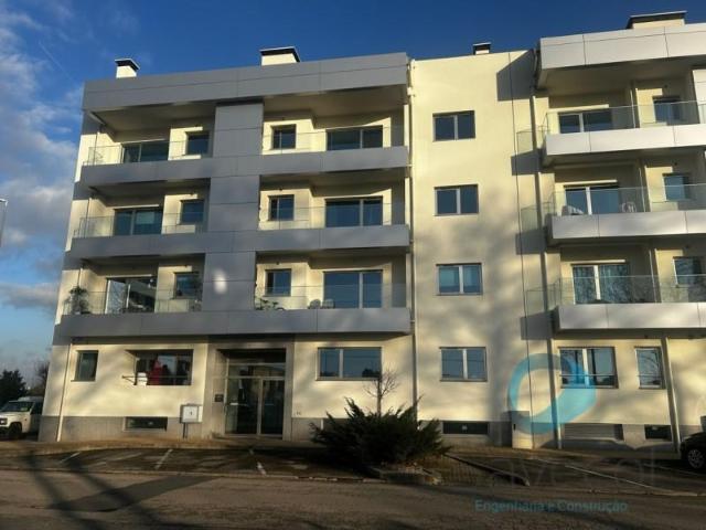 Apartamentos 3 quarto, Aveiro Aveiro DLS99051360