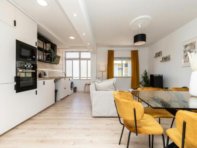 Apartamentos 3 quarto, Faro Faro 8000 213 ES102206029